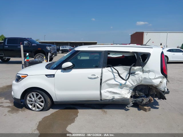 KIA SOUL + 2019 KNDJP3A5XK7698302 Image 14