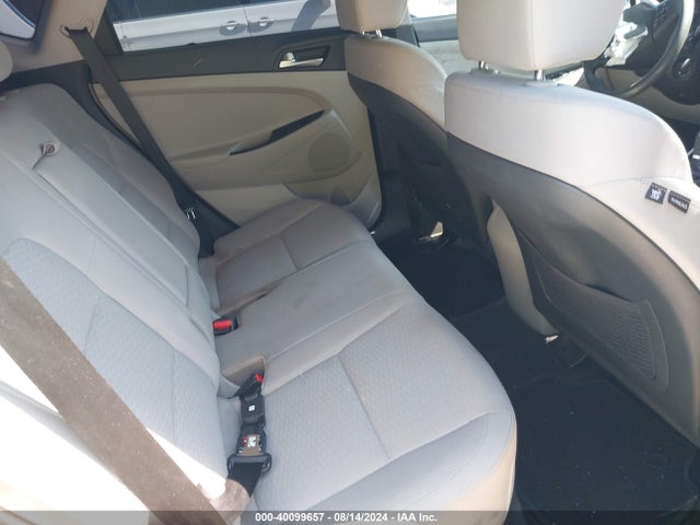 Hyundai TUCSON SE 2019 KM8J2CA46KU951988 Image 8