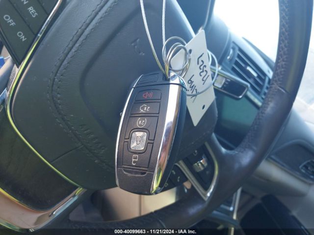 1LN6L9SK3J5609605 Lincoln Continental Select