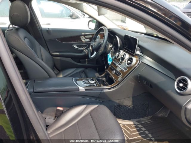 WDDWF4KB6JR329979 Mercedes-Benz C 300 4matic