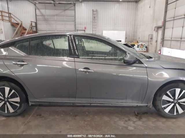 1N4BL4DW9LC172560 Nissan Altima Sv Intelligent Awd