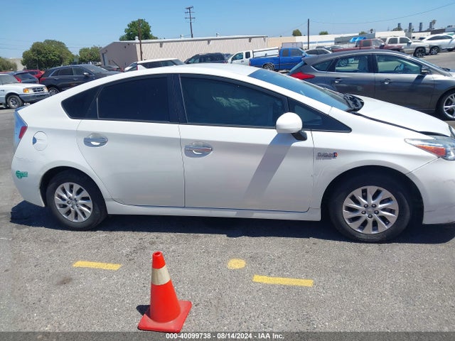 JTDKN3DPXF3075363 Toyota PRIUS PLUG-IN