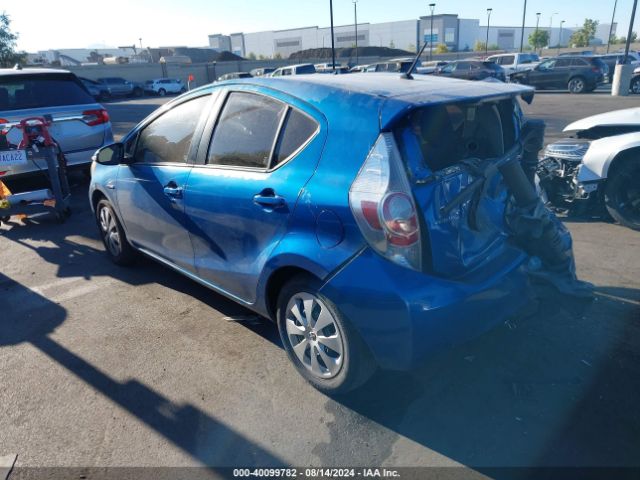 JTDKDTB35E1572530 Toyota Prius C One
