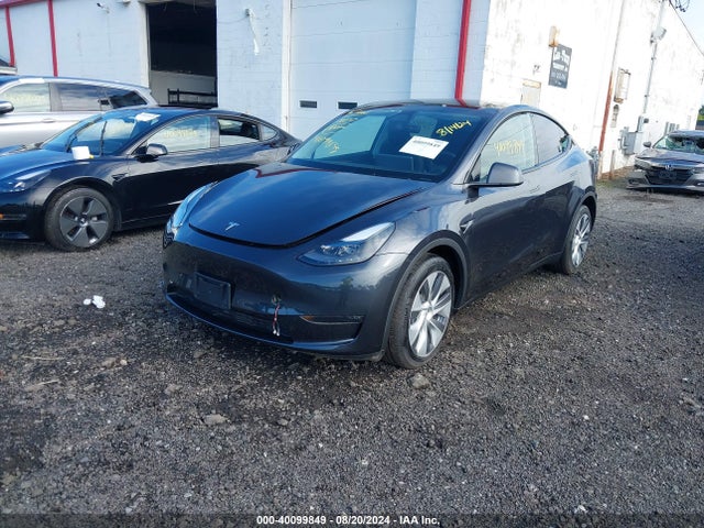2024 TESLA MODEL Y 7SAYGDEE8RF084239 Photo 1