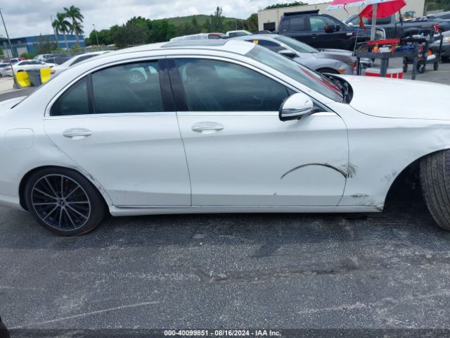 W1KWF8DB5MR625018 Mercedes-Benz C 300 Sedan