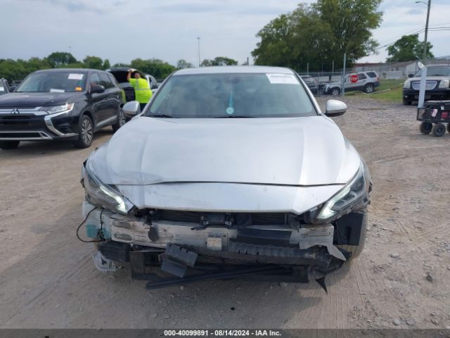 1N4BL4EV0KC257260 Nissan Altima 2.5 Sl