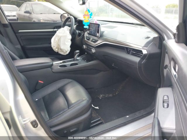 1N4BL4EV0KC257260 Nissan Altima 2.5 Sl