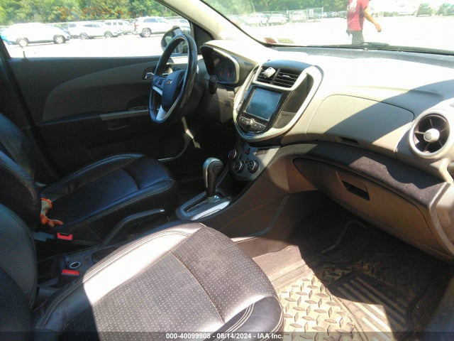 Chevrolet Sonic Premier Auto 2017 1G1JF5SB5H4122218 Image 5