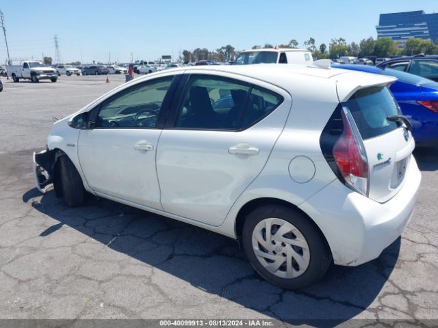 JTDKDTB38G1589292 Toyota Prius C One