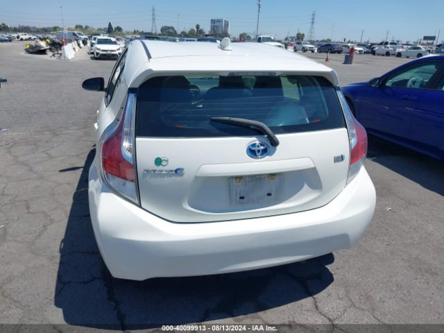 JTDKDTB38G1589292 Toyota Prius C One