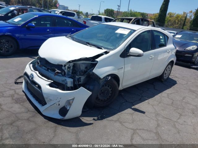 JTDKDTB38G1589292 Toyota Prius C One