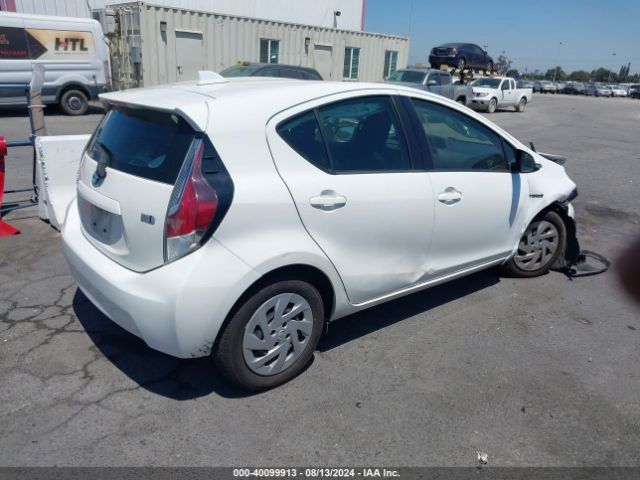 JTDKDTB38G1589292 Toyota Prius C One