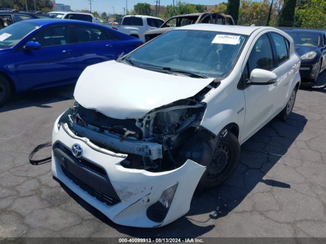 JTDKDTB38G1589292 Toyota Prius C One