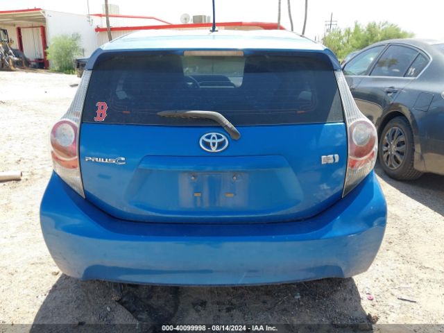 JTDKDTB3XE1558428 Toyota Prius C One