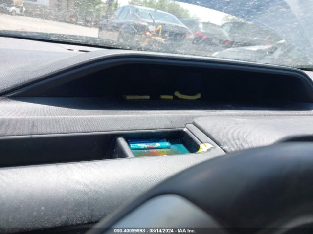 JTDKDTB3XE1558428 Toyota Prius C One