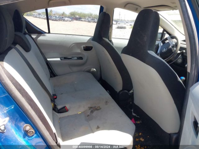 JTDKDTB3XE1558428 Toyota Prius C One