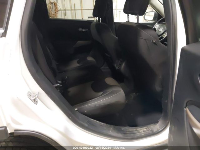 1C4PJLAB1HW610379 Jeep Cherokee Altitude Fwd