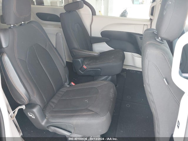 Chrysler Pacifica Touring 2017 2C4RC1DG2HR552340 Image 8