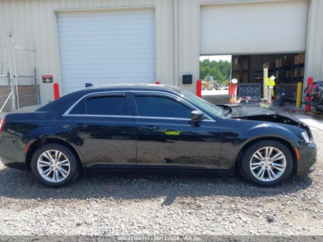2C3CCAAG6HH570442 Chrysler 300 Limited