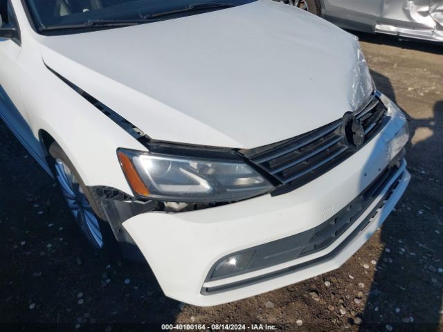3VWD17AJ7FM234282 Volkswagen Jetta 1.8t Se