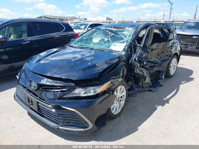 Toyota CAMRY LE 2024 4T1C11AK7RU876615 Image 2