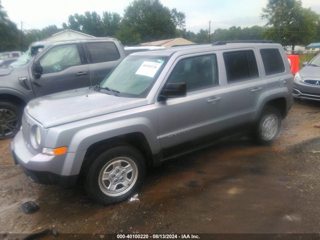 1C4NJRBB8FD256944 Jeep Patriot Sport