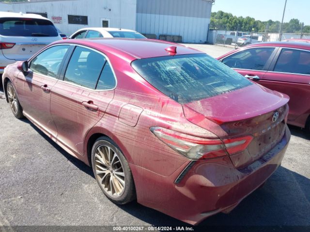 4T1B11HK1JU504032 Toyota CAMRY SE
