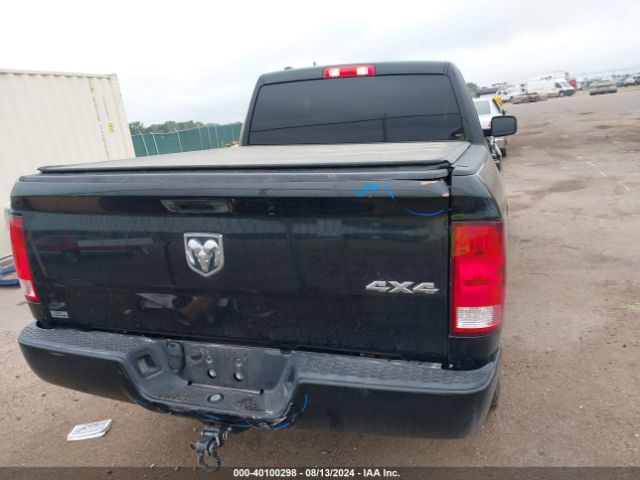 1C6RR7FG0KS638693 RAM 1500 Classic Express Quad Cab 4x4 6'4 Box