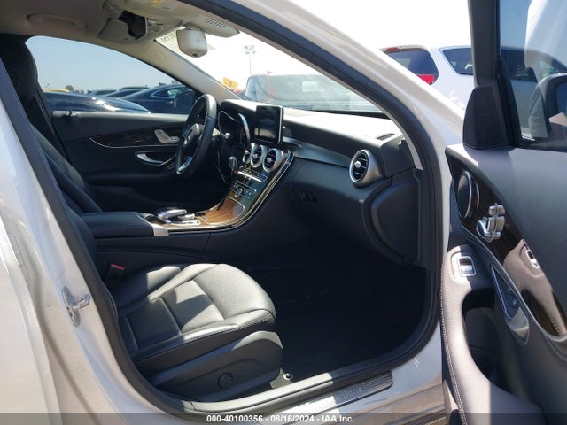 Продажа на аукционе авто 2015 Mercedes-benz C 300 Luxury/sport, vin: 55SWF4JB7FU094127, номер лота: 40100356