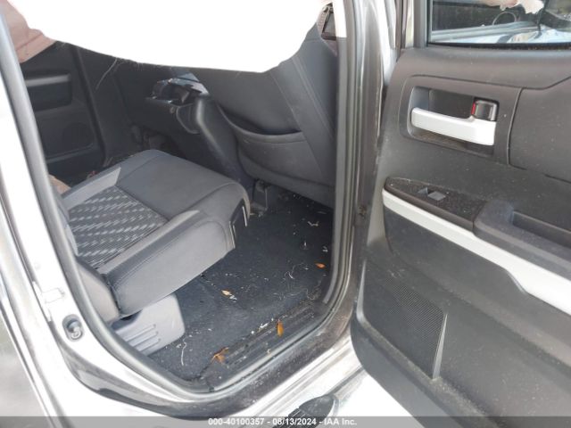 5TFRM5F17KX138461 Toyota Tundra Sr5 4.6l V8