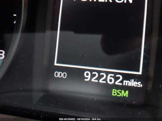 Toyota Rav4 Xle 2018 JTMRFREV9JD222027 Image 16