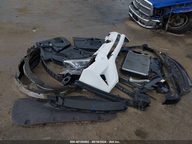 Toyota Rav4 Xle 2018 JTMRFREV9JD222027 Image 12