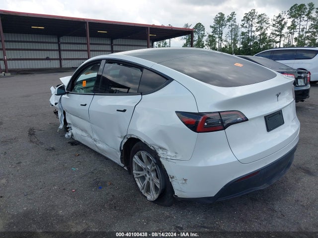 2022 TESLA MODEL Y 7SAYGDEE3NF311010 Photo 2