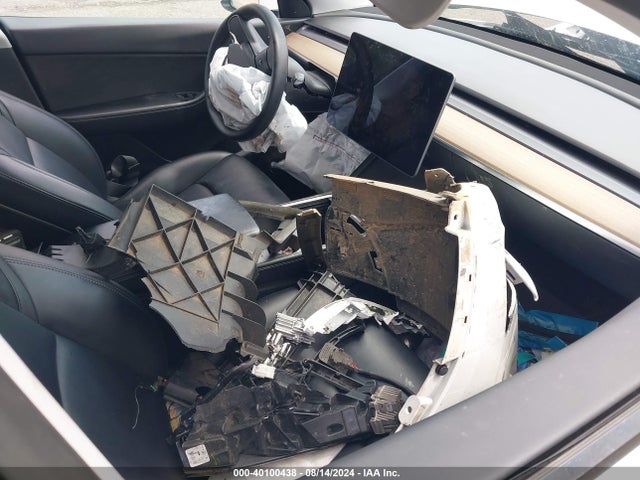 2022 TESLA MODEL Y 7SAYGDEE3NF311010 Photo 4