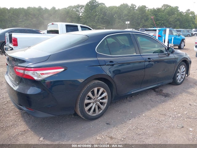 Toyota CAMRY LE 2018 JTNB11HK0J3033982 Image 4