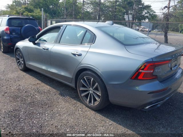 7JR102FZXMG123017 Volvo S60 T5 Momentum