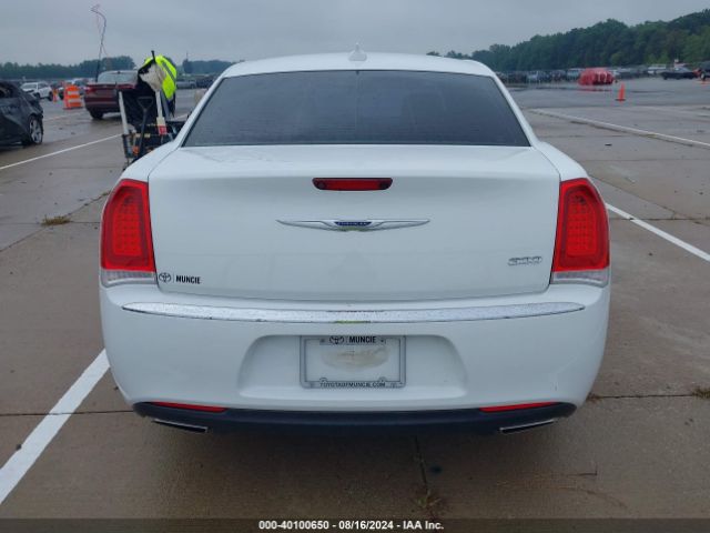 2C3CCAEG4KH528126 Chrysler 300 Limited