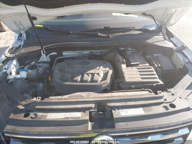 3VV2B7AX5JM001149 Volkswagen Tiguan 2.0t Se/2.0t Sel