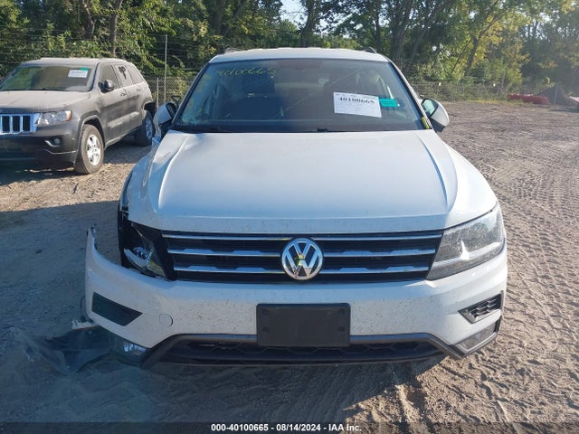 3VV2B7AX5JM001149 Volkswagen Tiguan 2.0t Se/2.0t Sel