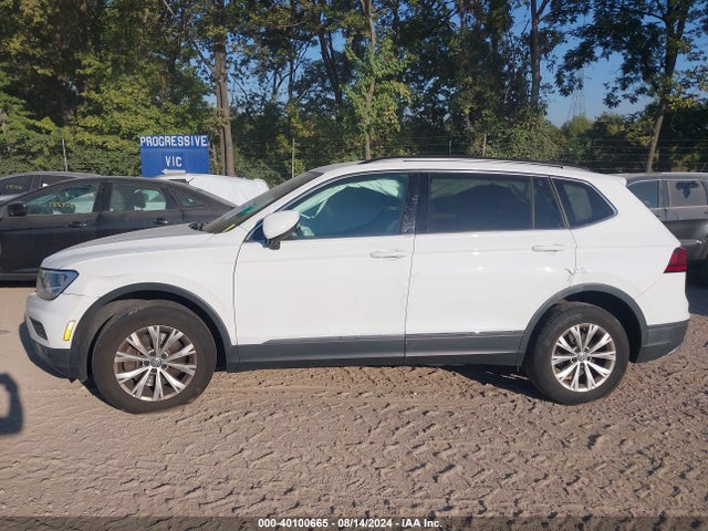 3VV2B7AX5JM001149 Volkswagen Tiguan 2.0t Se/2.0t Sel
