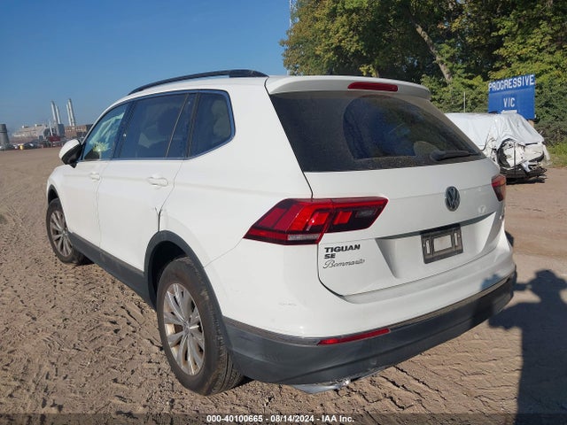 3VV2B7AX5JM001149 Volkswagen Tiguan 2.0t Se/2.0t Sel