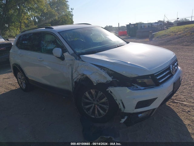 3VV2B7AX5JM001149 Volkswagen Tiguan 2.0t Se/2.0t Sel