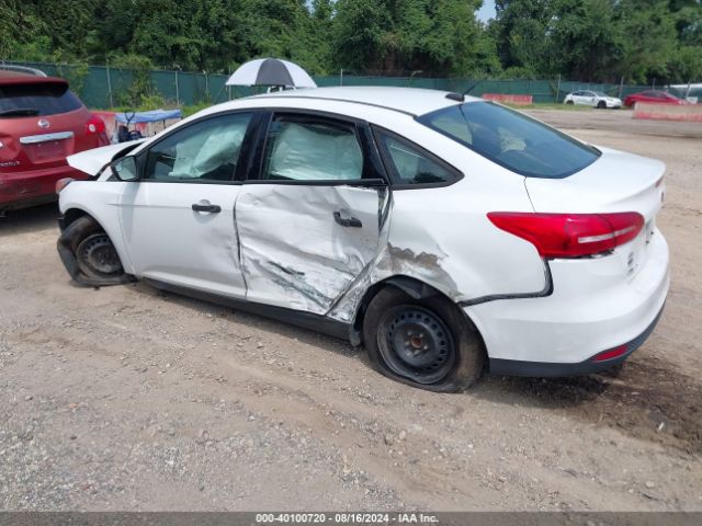 1FADP3E21JL300161 Ford FOCUS S