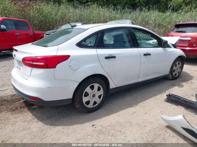 1FADP3E21JL300161 Ford FOCUS S