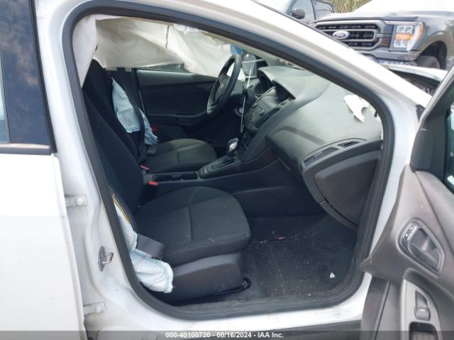 1FADP3E21JL300161 Ford FOCUS S
