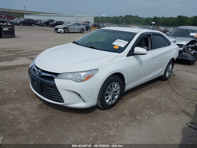 Toyota CAMRY LE 2017 4T1BF1FK8HU429604 Image 2