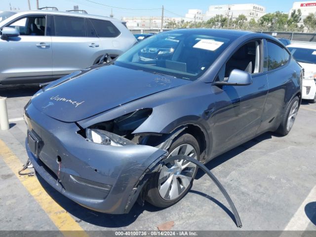 7SAYGDEE6NF560062 Tesla Model Y Long Range Dual Motor All-wheel Drive