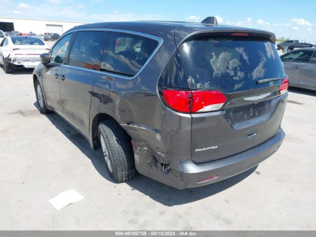2C4RC1DG4HR723010 Chrysler Pacifica Touring