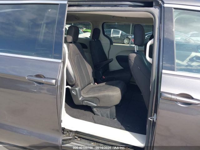 2C4RC1DG4HR723010 Chrysler Pacifica Touring