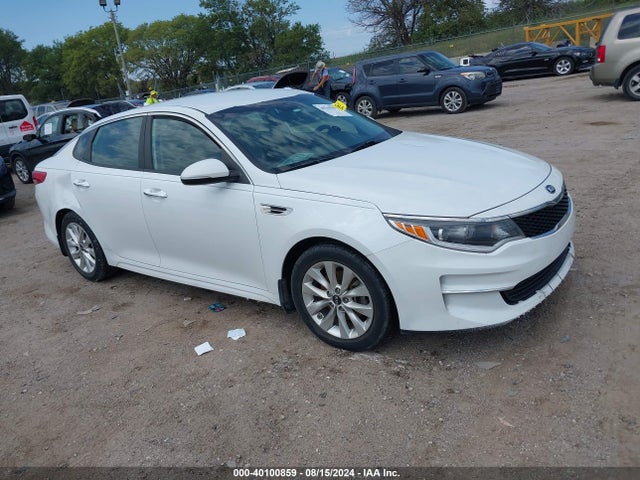 KIA Optima Lx 2018 5XXGT4L38JG257474 Image 1